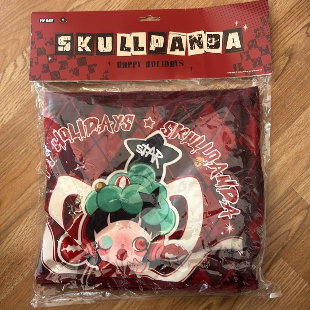 Pop Mart Skullpanda Table Runner